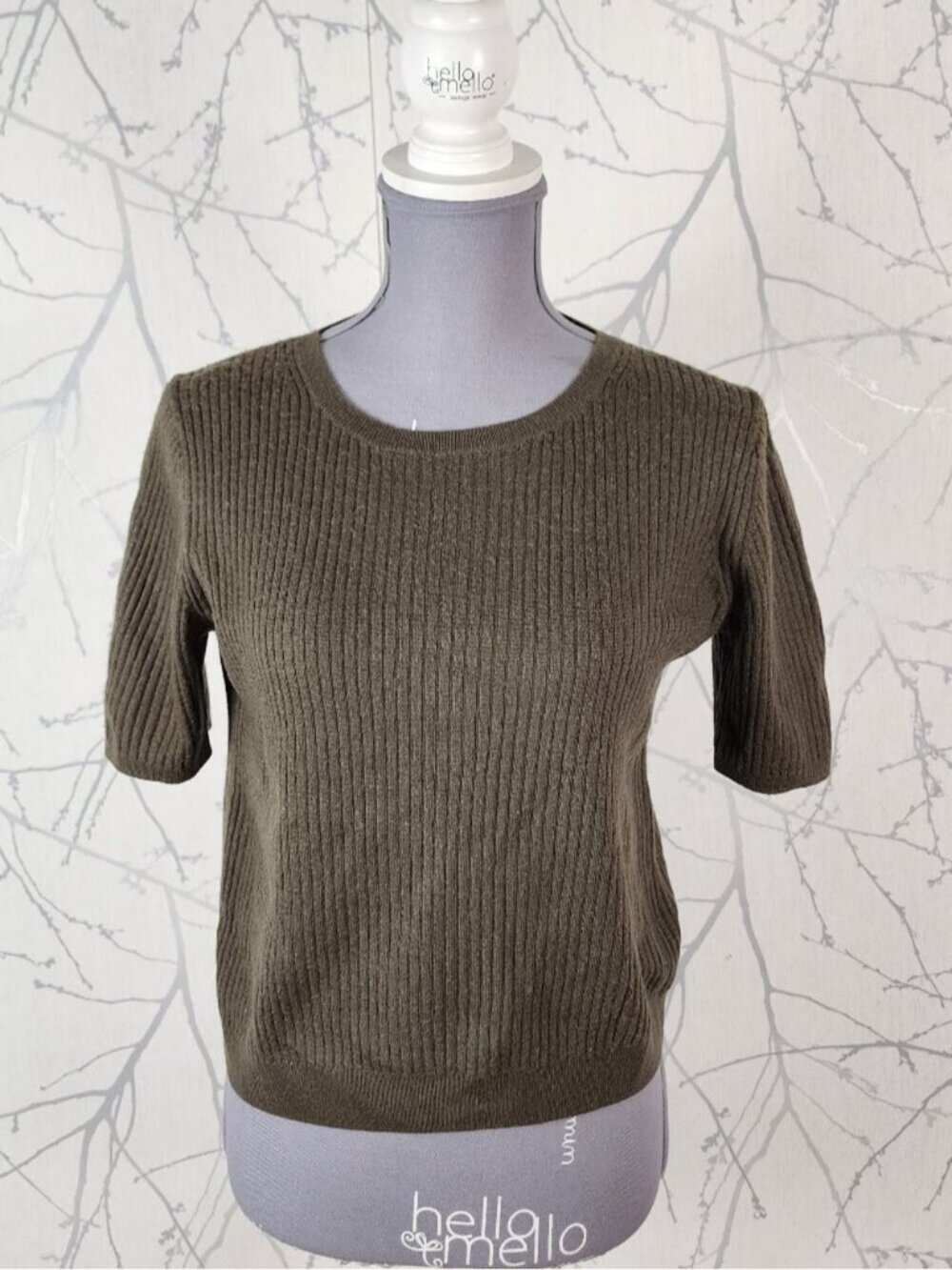 Uniqlo Olive Green 100% Wool Ribbed Knit Cropped Sweater
